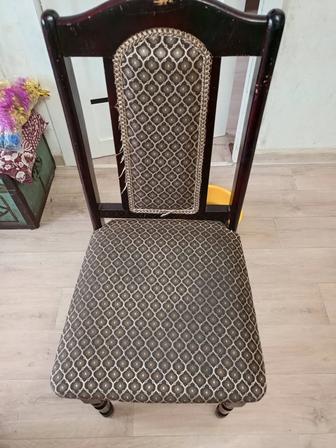 Продаю стулья