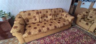 Продам диван с 2 креслами