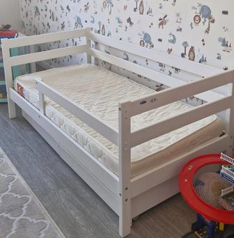 Продам детскую кровать
