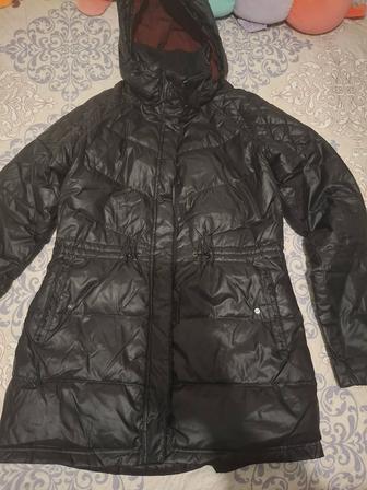 Женская легкая куртка брендовая