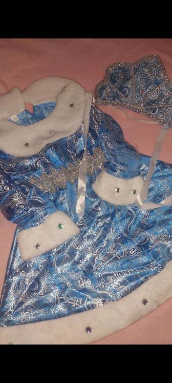 Новогодний костюм Снегурочки