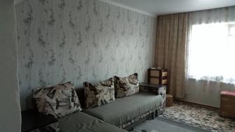 Диван,кресло.