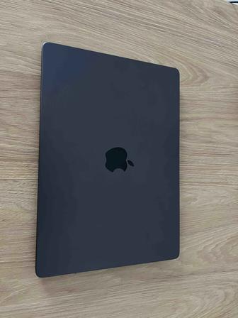 Ноутбук Apple MacBook Pro 14 2023г 14.2 / 18 Гб / SSD 512ГБ