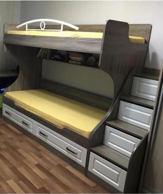 Продам двухъярусную кровать