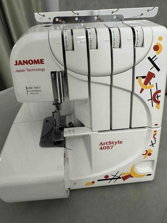 Продам оверлок Janome ArtStyle 4057