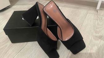 Продам босоножки