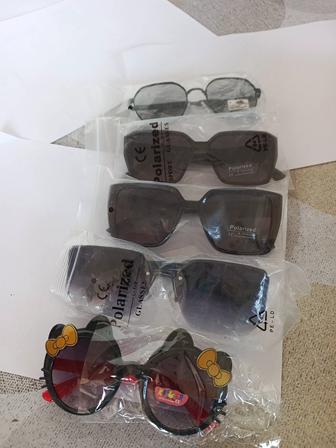 Очки солнцезащитные