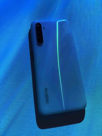 Продам смартфон Realme 6, 128 ГБ, в отличном состоянии