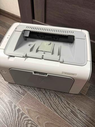 Продам принтер Hp 1102
