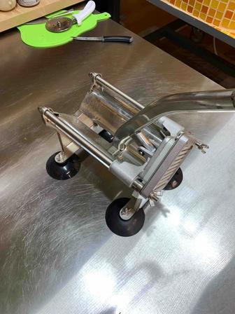 Продам картофелерезку