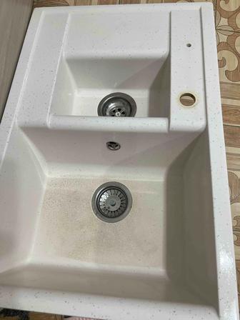 Продам каменную раковину