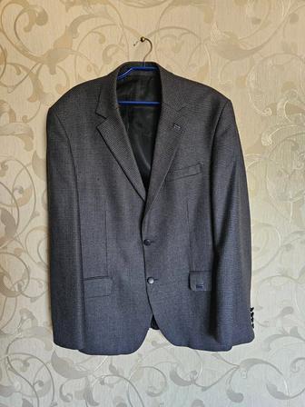 Стильный пиджак 54-56 размера