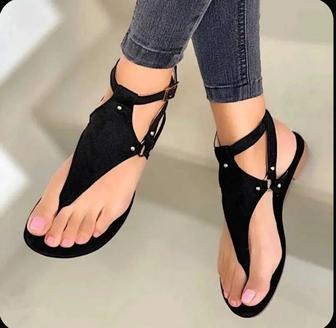 Продам босоножки