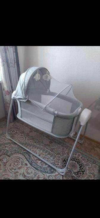 Продам стульчик для кормления и люльку состояние идеальное недорого