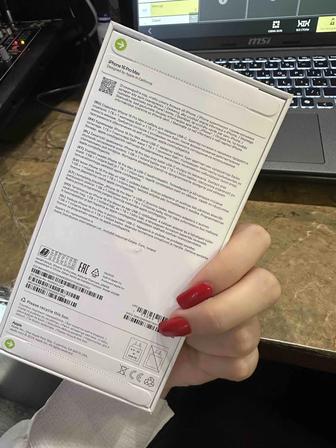 Продам новый телефон айфон 16 про Макс 256 гб запечатанный