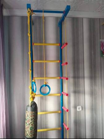 Детский спортивный уголок, шведская стенка