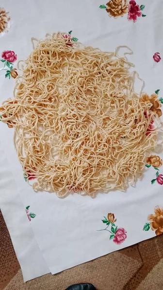 Лагман тестосы бар