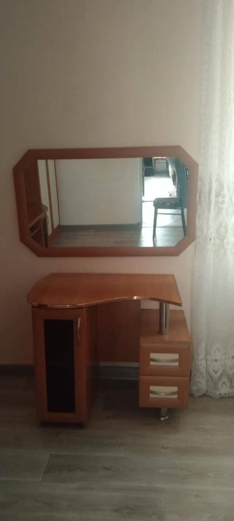 продам спальный гарнитур