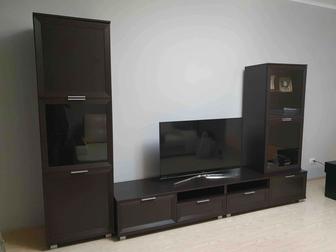 Продам тумбу под тв и два шкафа