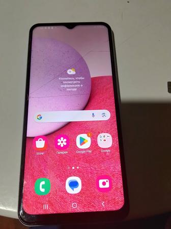 Подам смартфон GALAXY A13