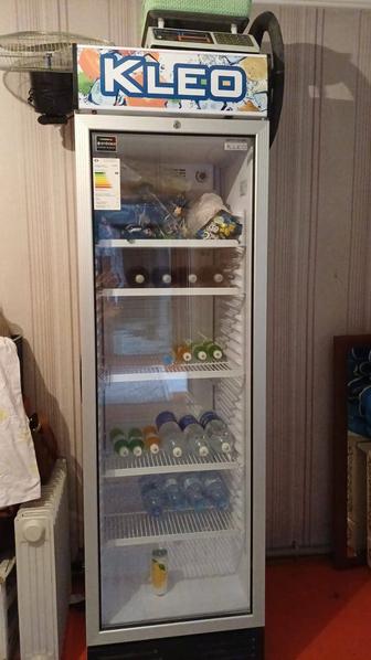 Холодильник витринный