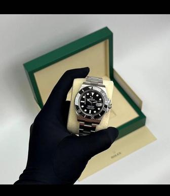 Часы Rolex submariner date 2025
