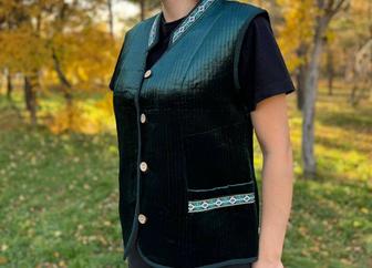 Продам национальные жилеты