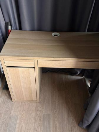 Продам компьютерный стол
