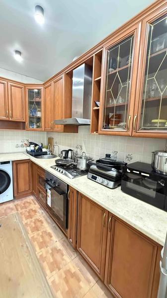 Продам угловой кухонный гарнитур
