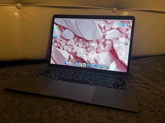 Ноутбук Apple MacBook Air Гб / SSD 256 Гб / macOS / MGN63
