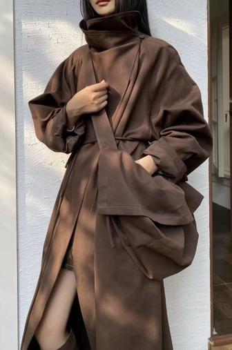 Крутой плащ с сумкой