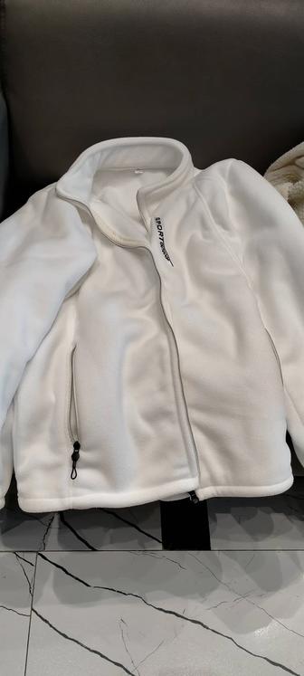 Продам белую толстовку