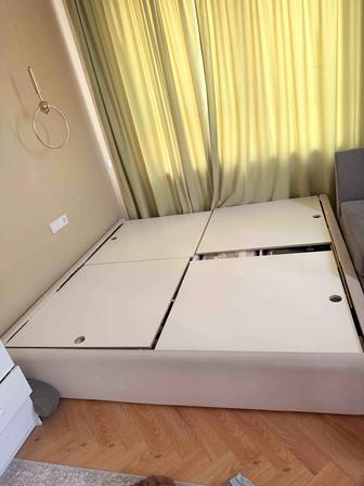 Продам кровать самовывоз срочно