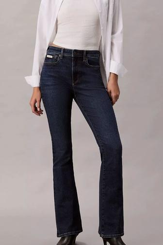 Джинсы Calvin Klein