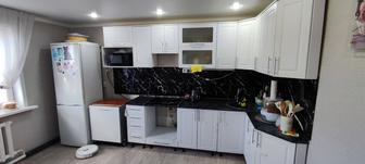 Продам срочно кухонный гарнитур