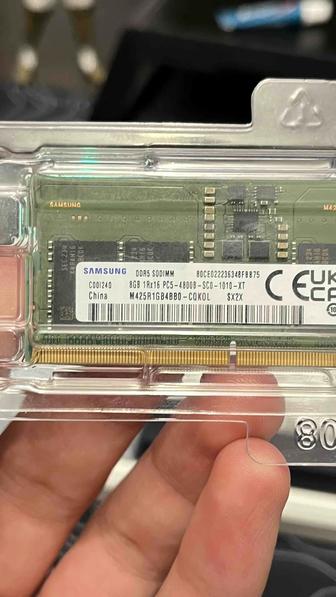 Оперативная память 2 по 8 гб