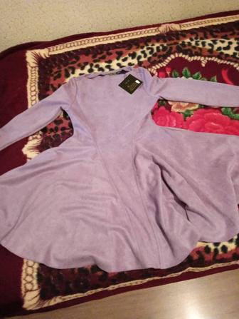 Продам девочковые платья и джинсы