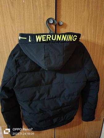 Продам куртку весеняя