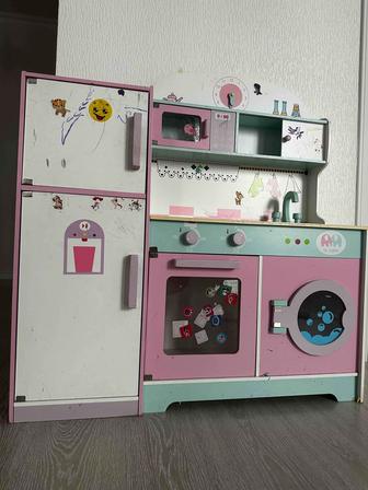 Детская кухня деревянная