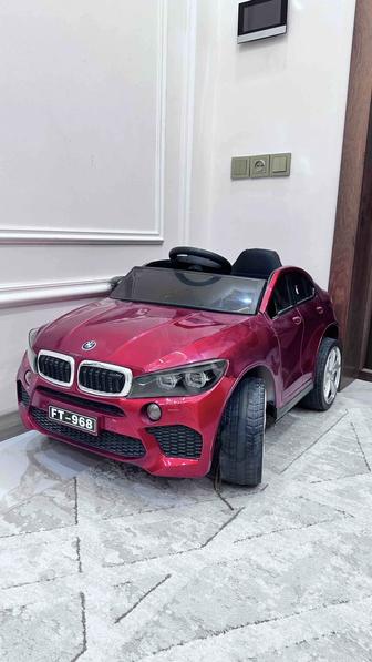 Продаю детскую электромашину BMW