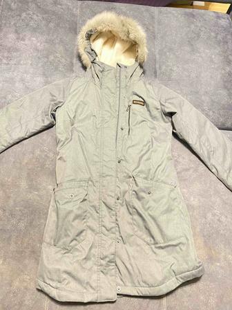 Продам женский зимний пуховик