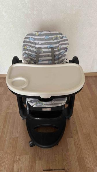 Продам детский стульчик Peg Perego