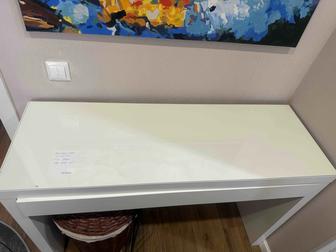 Туалетный столик