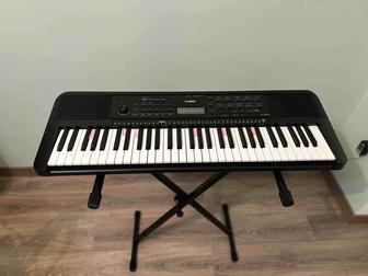 Синтезатор Yamaha PSR-E273