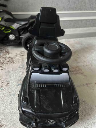 Продам машинку игрушечную