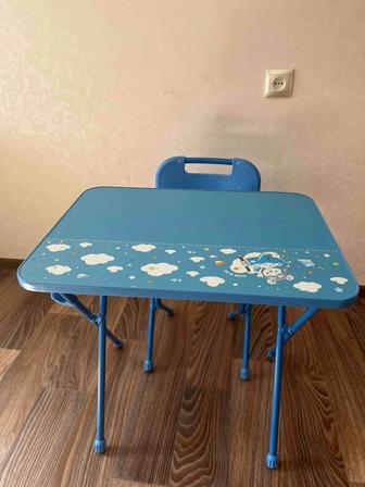 Продам детский столик со стульчиком комплект