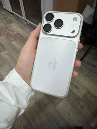 Продам айфон 17про