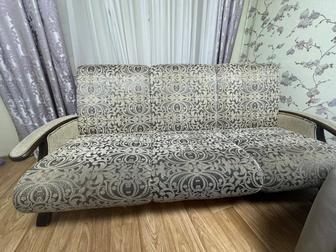 Продам диван уголок и два кресла