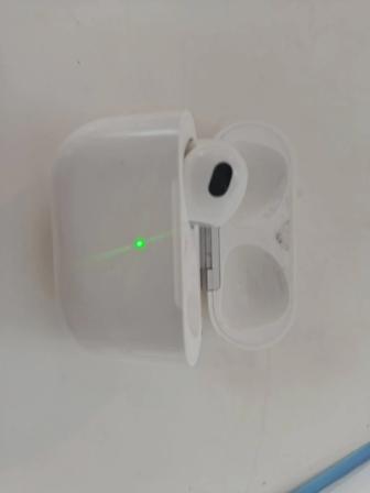 Продам наушники airpods 3 оригинал