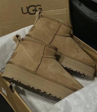 Продам UGG на платформе с натуральным мехом